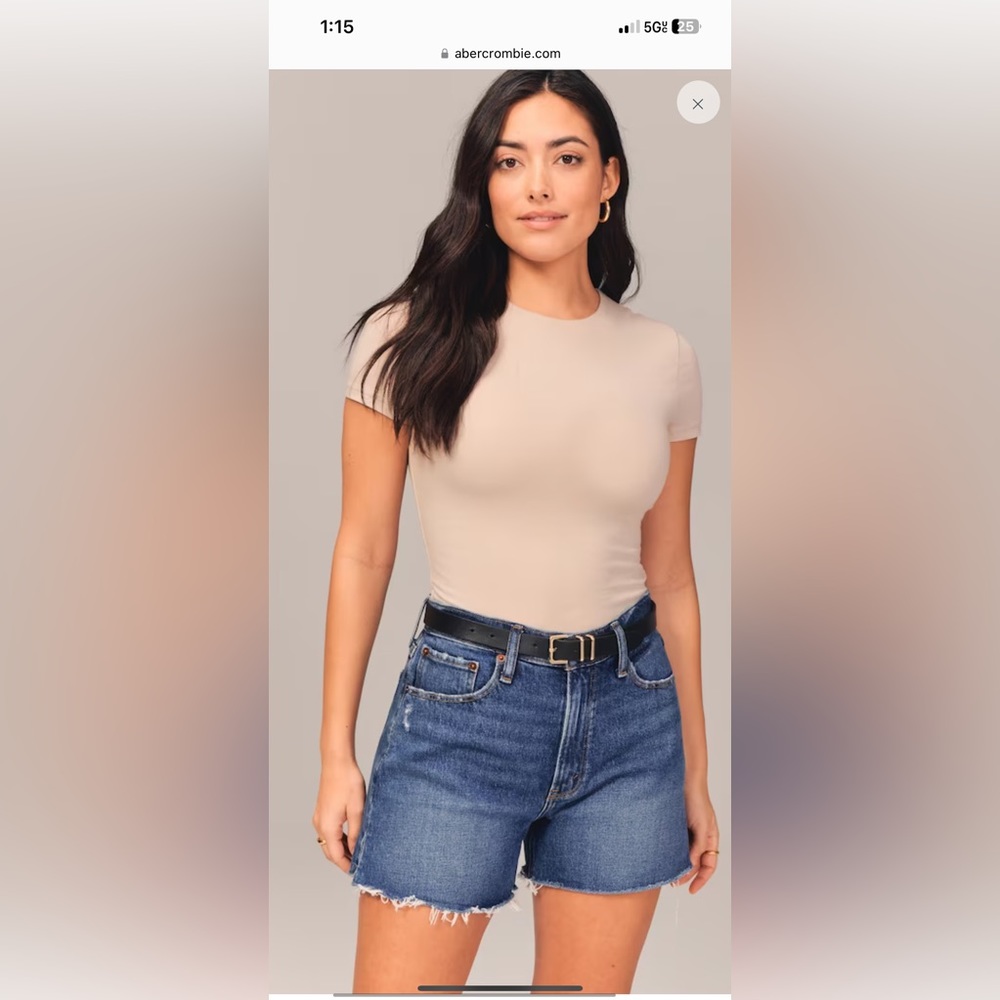 Abercrombie curve love mom short